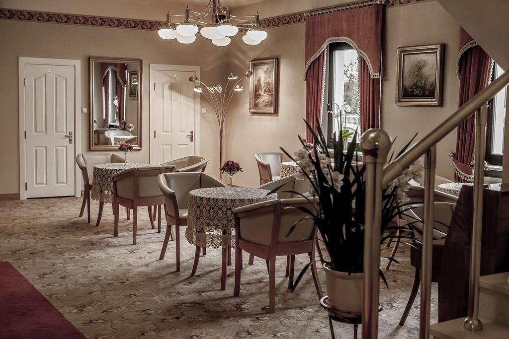 مبيت وإفطار سفارجاونج Palazzo Adler المظهر الخارجي الصورة
